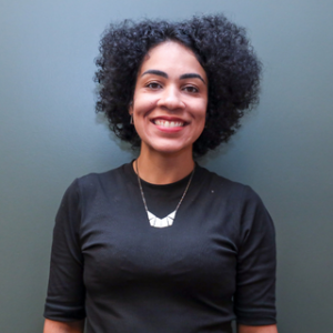 Retrato de Mariana Pereira, consultora do Canal SabIAr