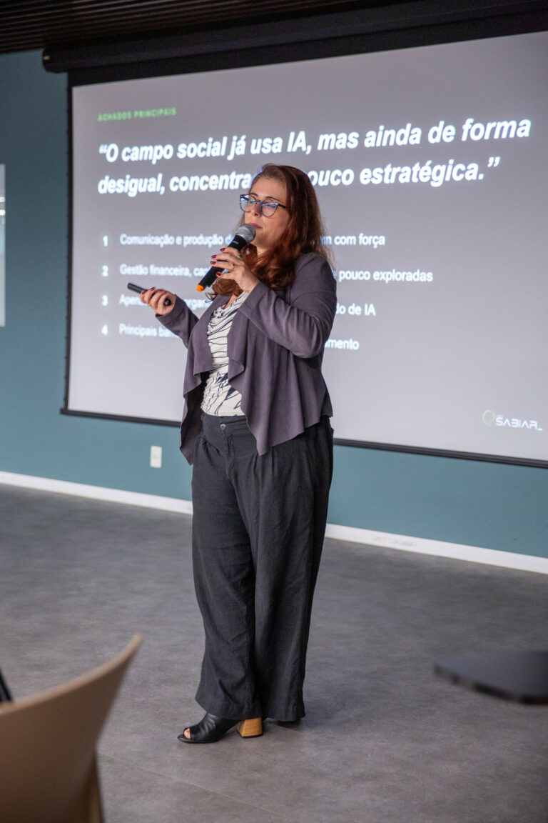 Palestra sobre inteligência artificial no terceiro setor promovida pelo Canal SabIAr